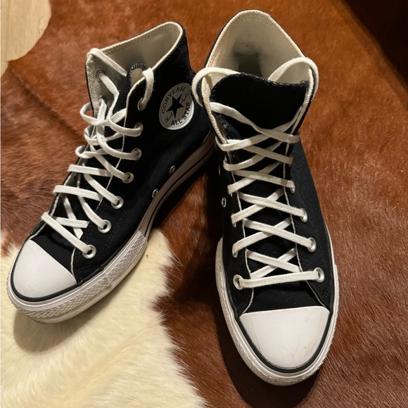SOLD! Chuck Taylor All Star Lift Platform Canvas - Picture 2 of 10